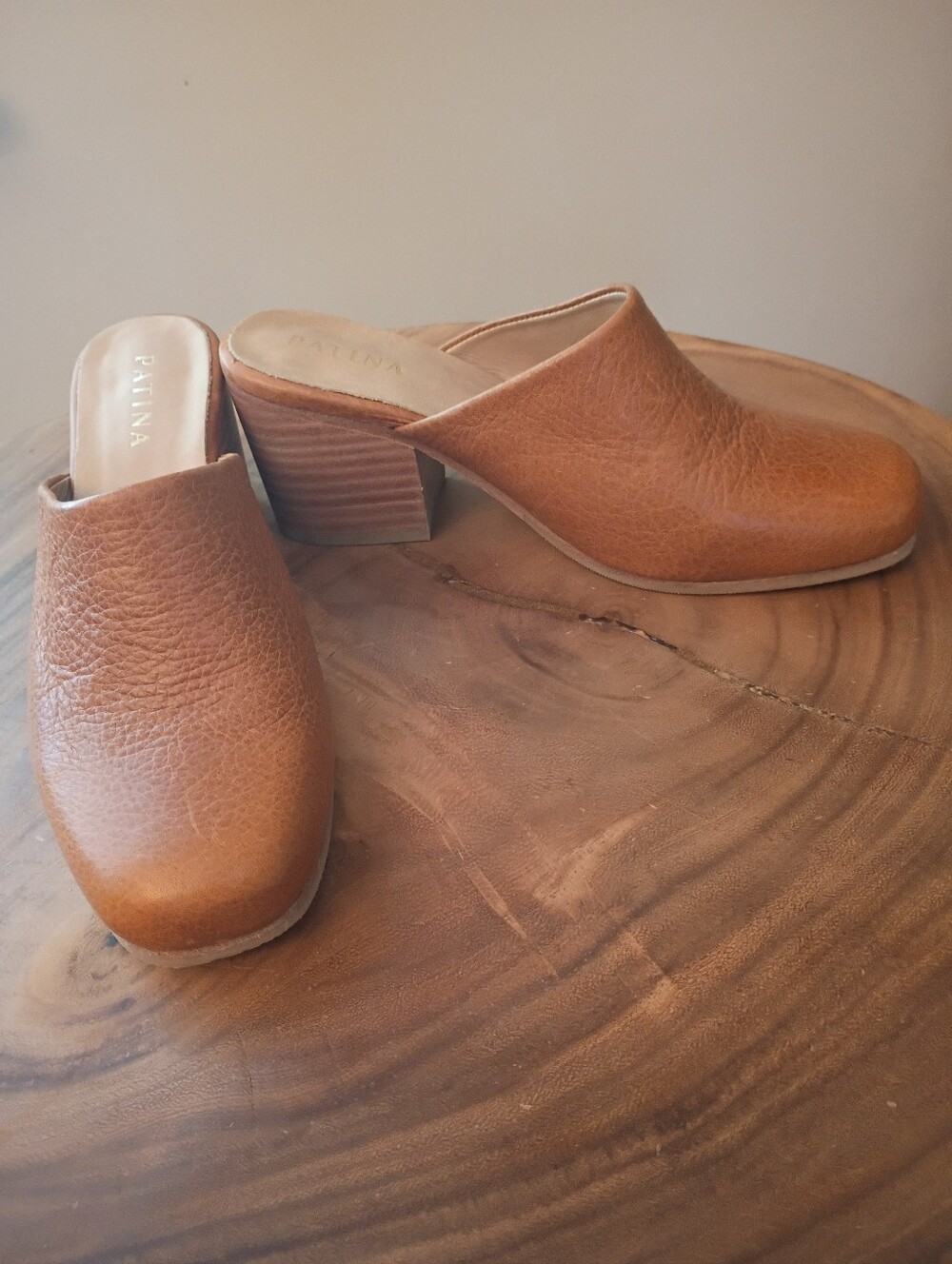 Patina (Portland Leather Goods) Tan Heeled Mules Clogs Size 7 Cognac